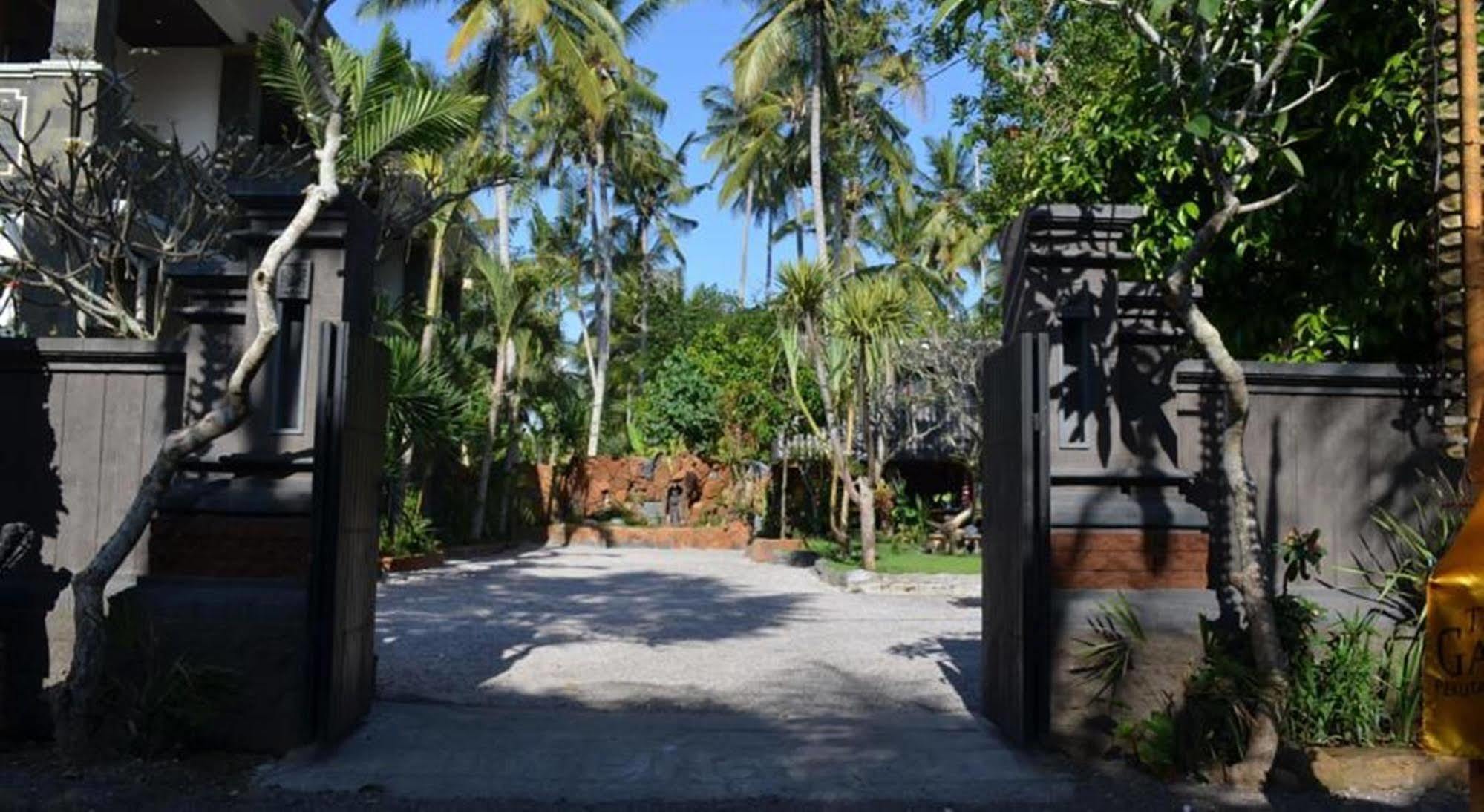 The Galuh Pekutatan Hotel Pulukan Exterior photo