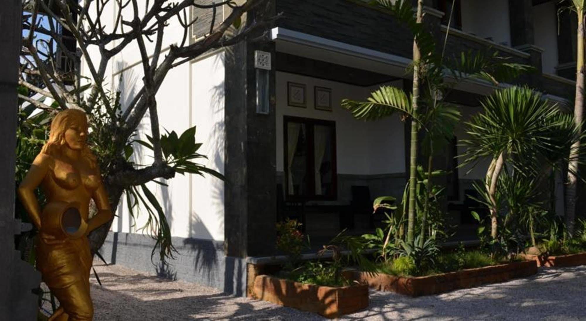 The Galuh Pekutatan Hotel Pulukan Exterior photo