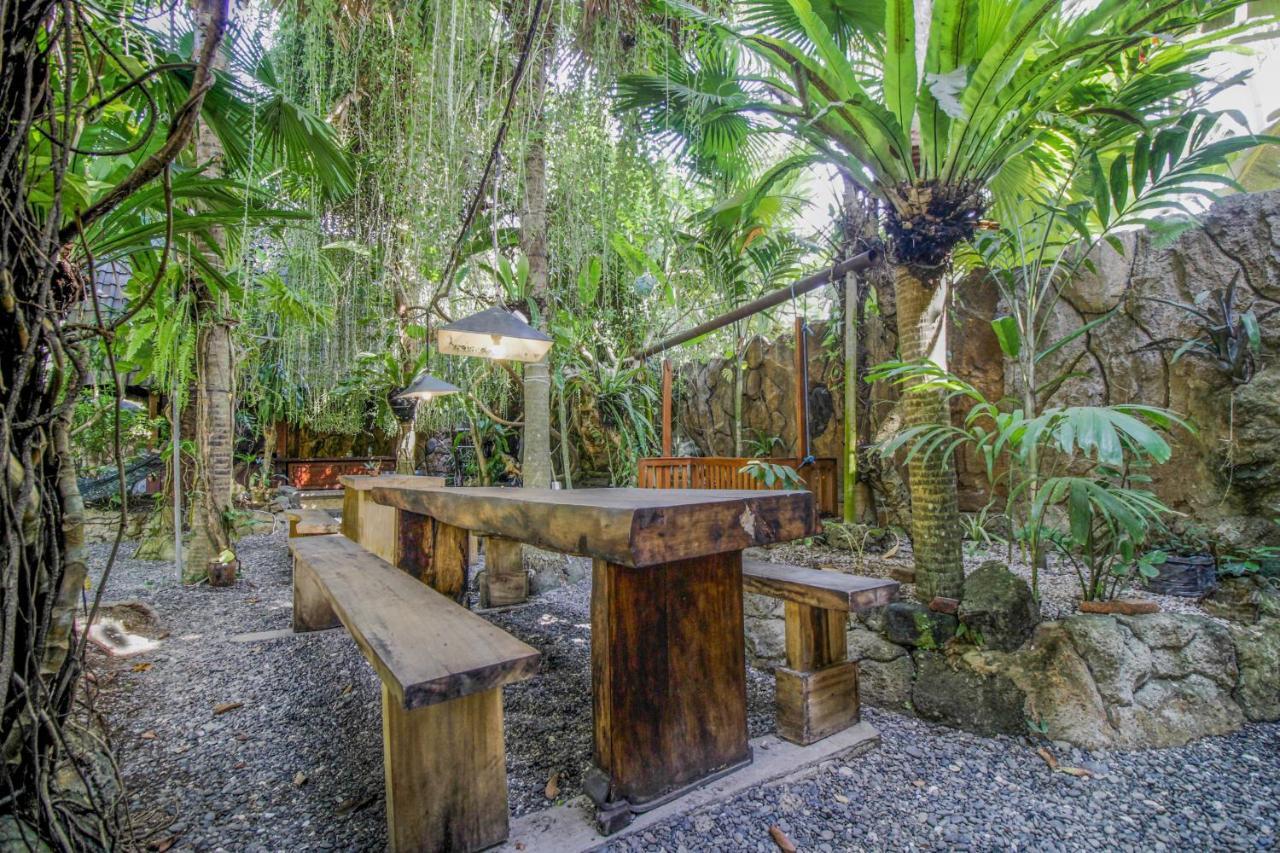 The Galuh Pekutatan Hotel Pulukan Exterior photo