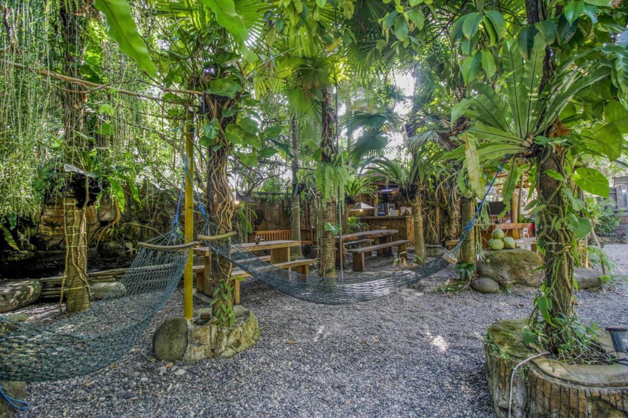 The Galuh Pekutatan Hotel Pulukan Exterior photo